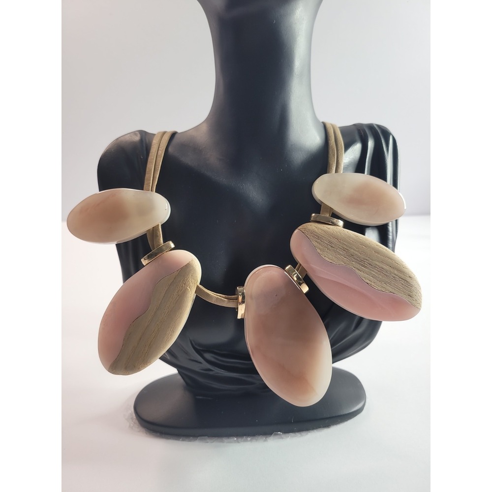 RUSH by Denis & Charles Pink Beige Statement‎ Necklace Wood Look Gold Tone